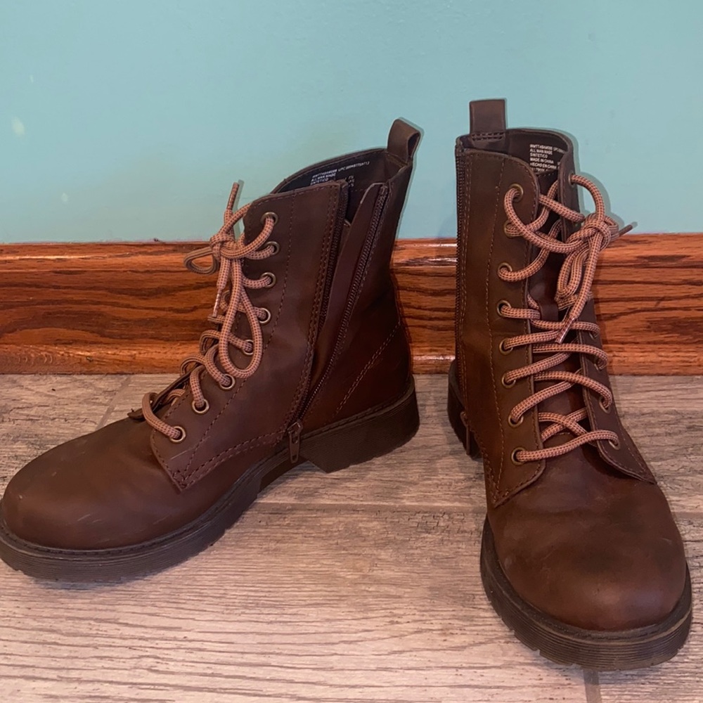 Brown boots